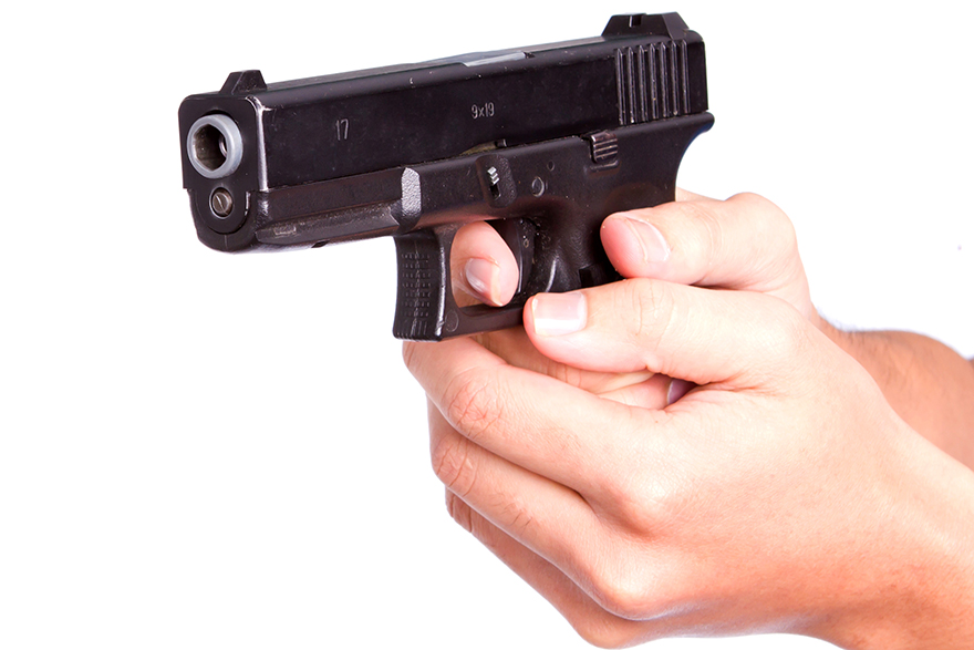 Jovem de 23 anos é assassinado com mais de 9 tiros no Jd. São Lourenço.