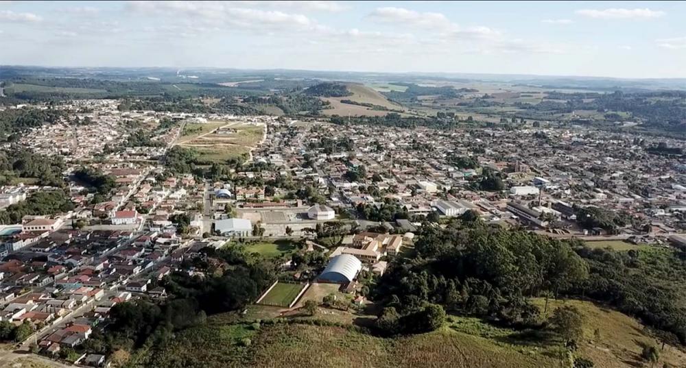 Aprovada mudança na lei que prevê pavimentação de ruas na cidade de Piraí do Sul