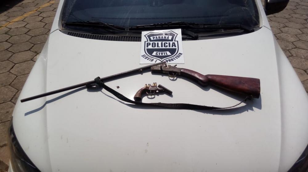 Policia Civil de Piraí do Sul prende jovem com armas no Jardim Dacol