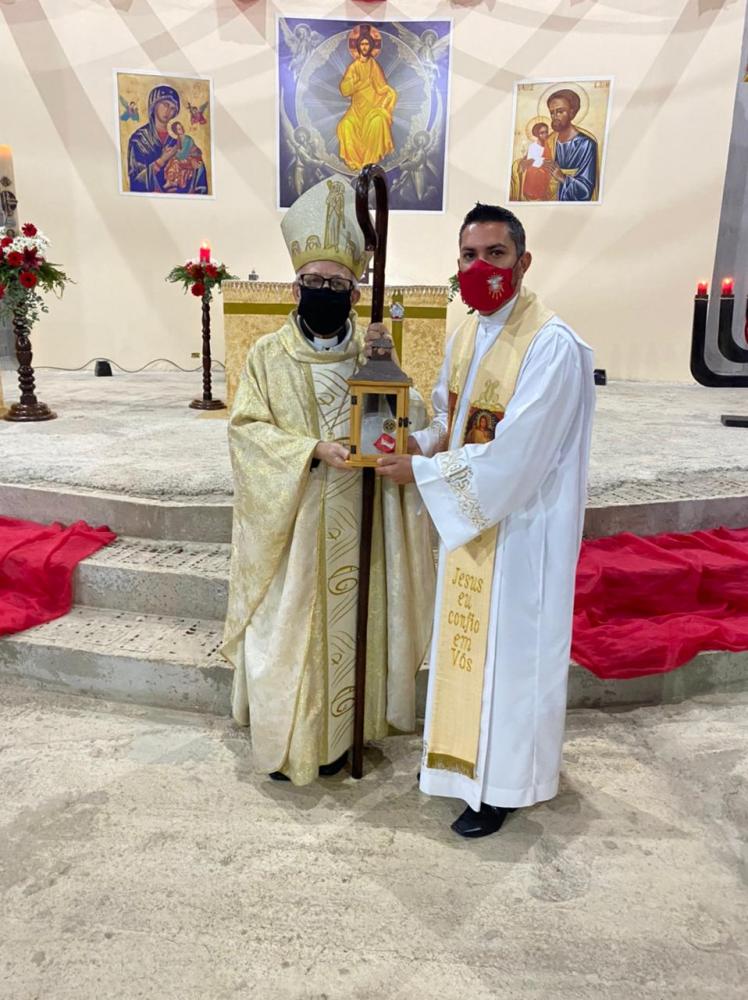Igreja Perpétuo Socorro de Castro recebe relíquias de três santos