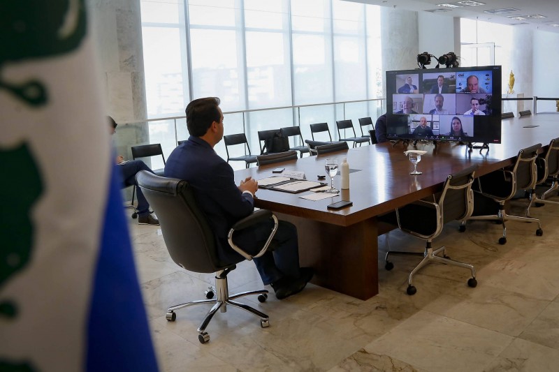 Estado e CNH Industrial discutem parceria para ampliar a conectividade no campo