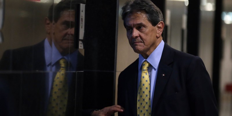 Supremo mantém prisão de Roberto Jefferson