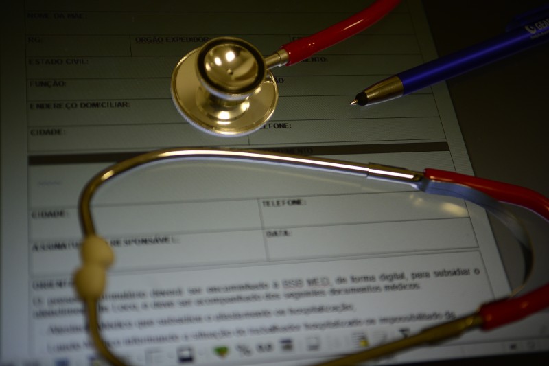Planos de saúde são obrigados a oferecer sites para clientes 