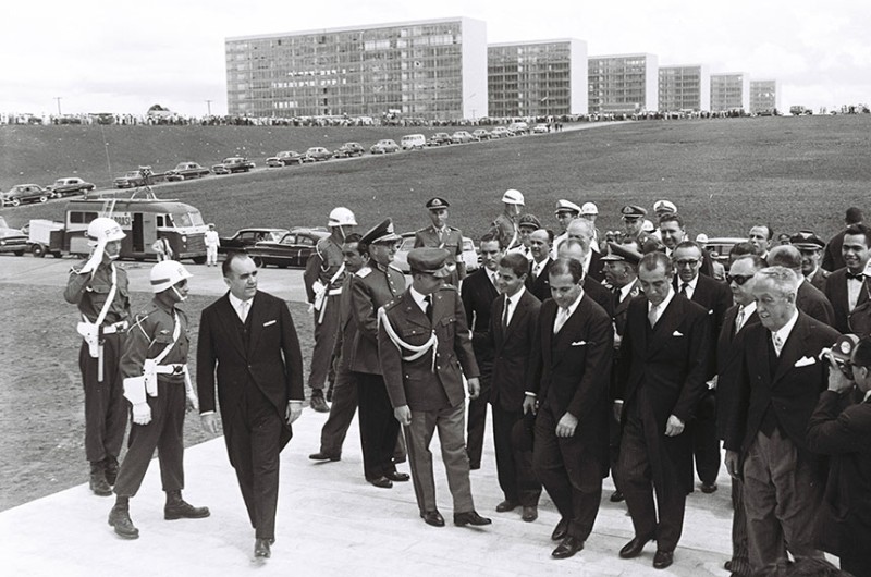 Sessão especial nesta segunda comemora 62 anos de Brasília