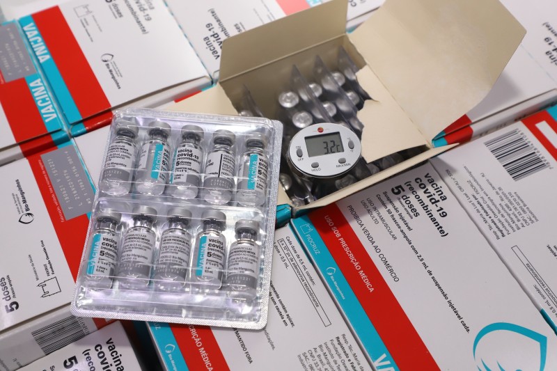 Mais 59,7 mil vacinas contra a Covid-19 chegam ao Paraná nesta quarta-feira