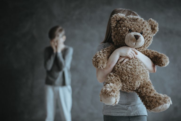 Iluminação laranja do Congresso alerta contra abuso e exploração sexual de crianças e adolescentes