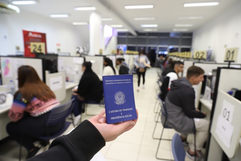 Paraná inicia a semana com 11.150 empregos disponíveis nas Agências do Trabalhador