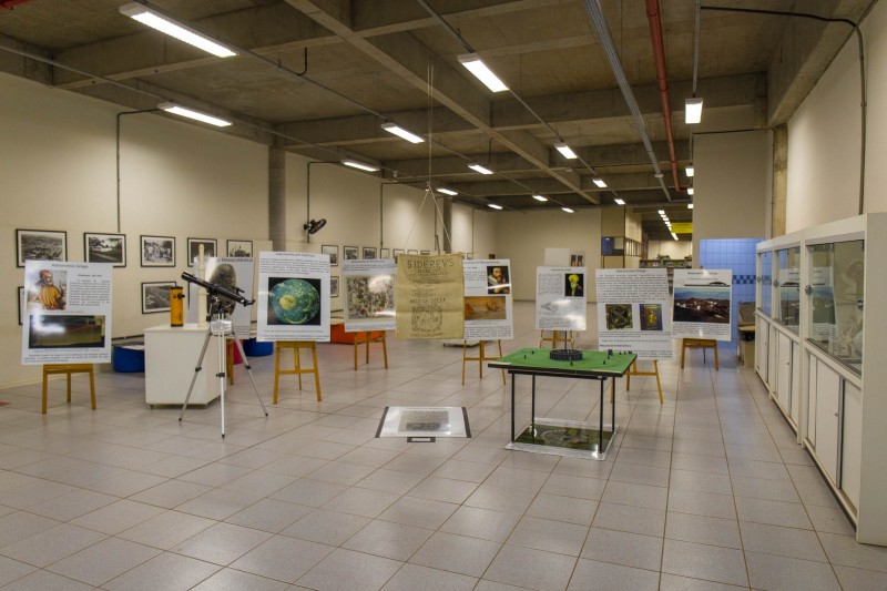 Exposição na UEM mostra história da astronomia da antiguidade à contemporaneidade